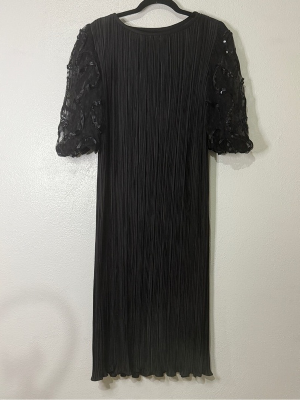Karen Lawrence by Matthew Black Midi Dress with Sheer Puff Sequin Sleeves. Sz L.